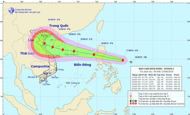 Bão Podul tràn vào Biển Đông gây mưa lớn suốt kỳ nghỉ lễ Quốc khánh